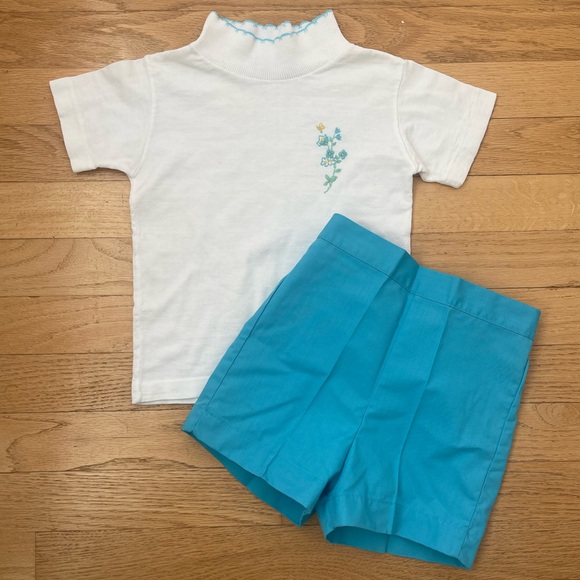 VINTAGE 70s 80s HEALTHTEX VGUC Embroidered Floral Mock Neck Blouse Shorts Set